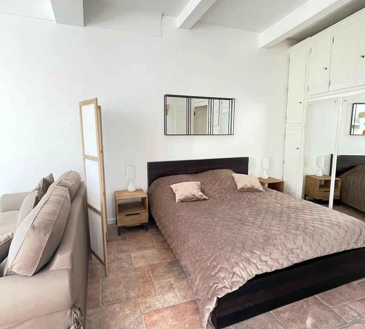 Cannes Suquet Spacieux Studio 0*,  France